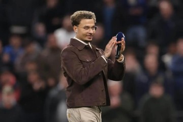 乐鱼VIP-29岁阿里重返热刺，以自由球员身份进行单独训练以保持状态