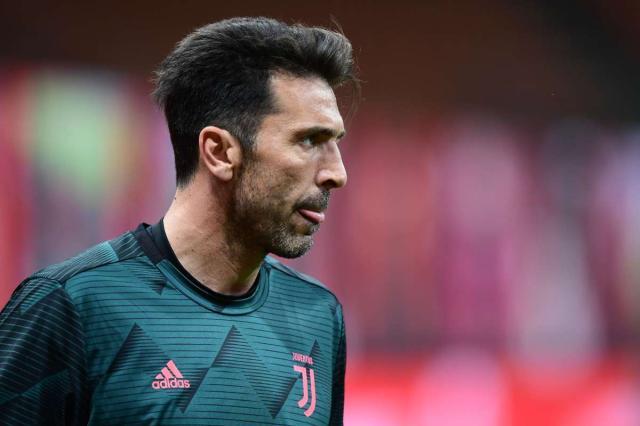 gianluigi-buffon-juventus-2020-21_1i3u2k83xh04d1e4lt3bcqtdiw.jpg